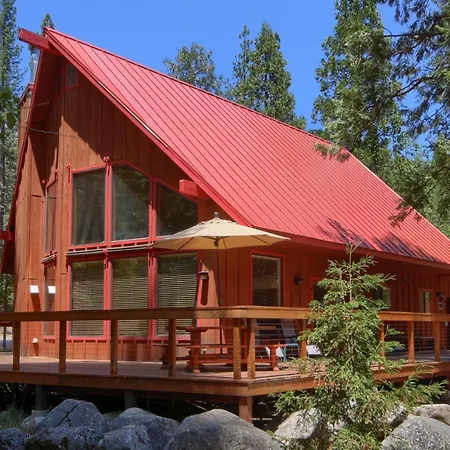 92R Jolie Cabin